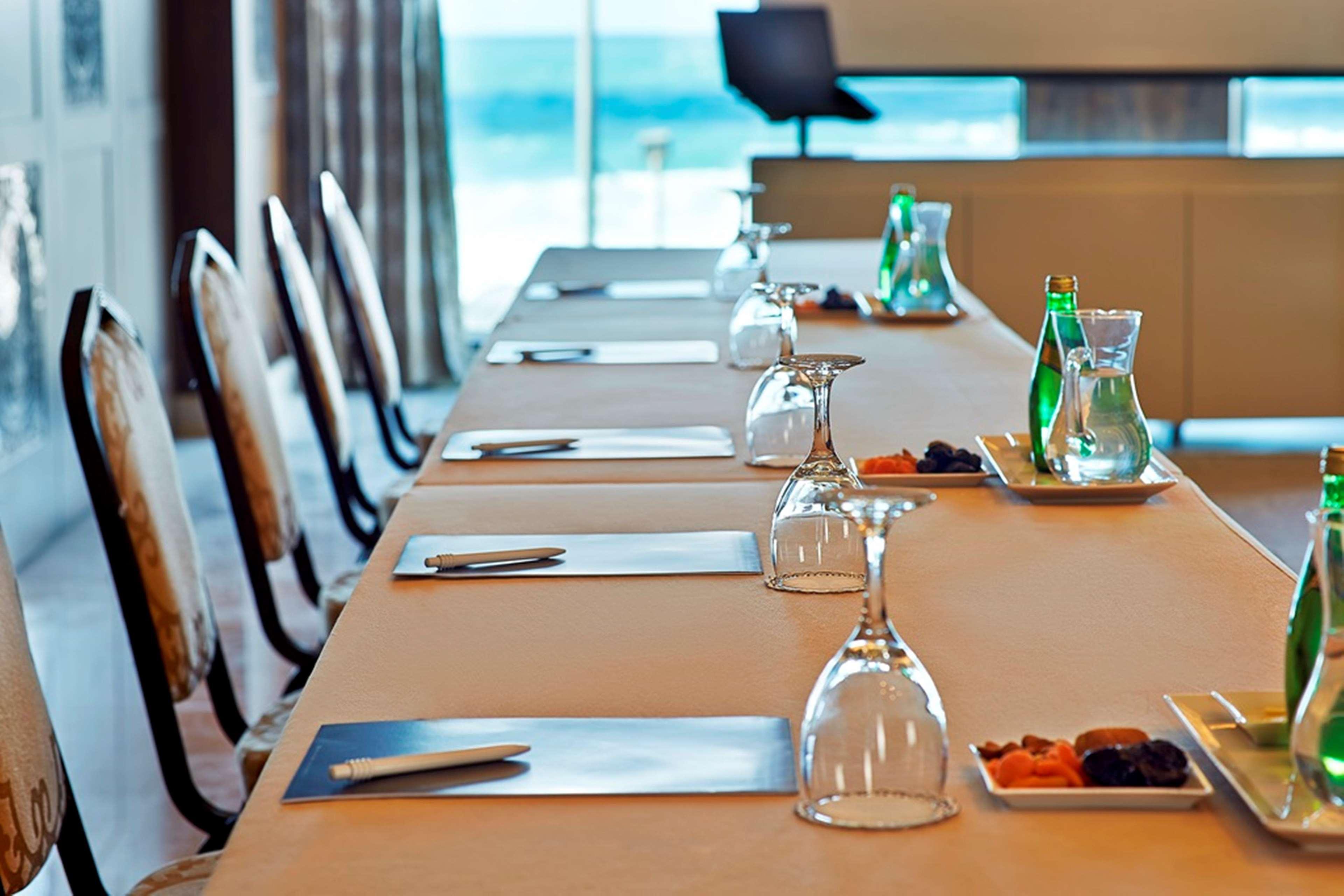 Hilton Alexandria Corniche Hotel Exteriér fotografie Meeting room
