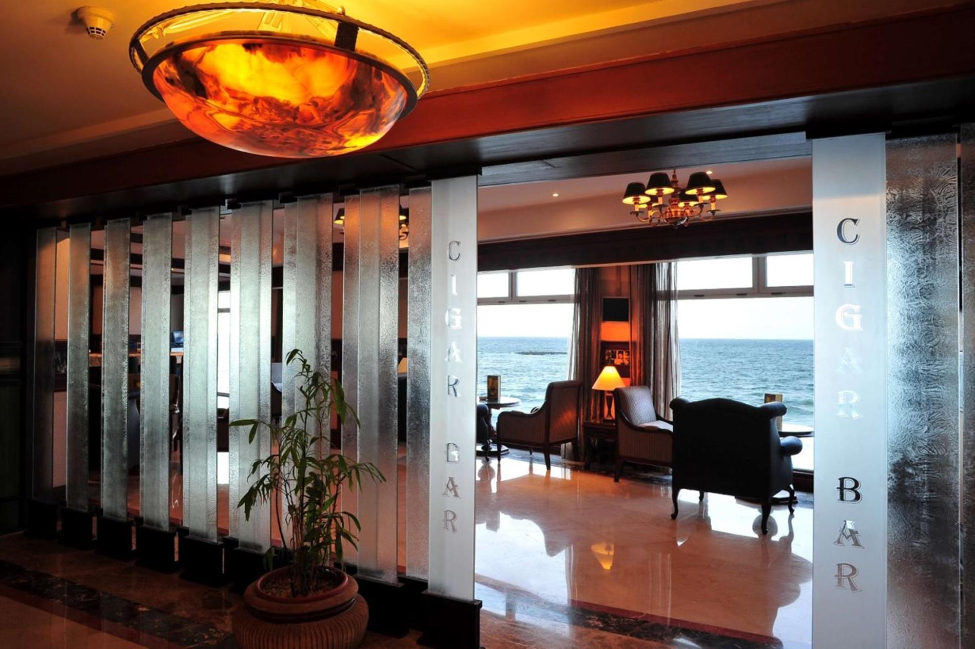Hilton Alexandria Corniche Hotel Exteriér fotografie Interior of the hotel